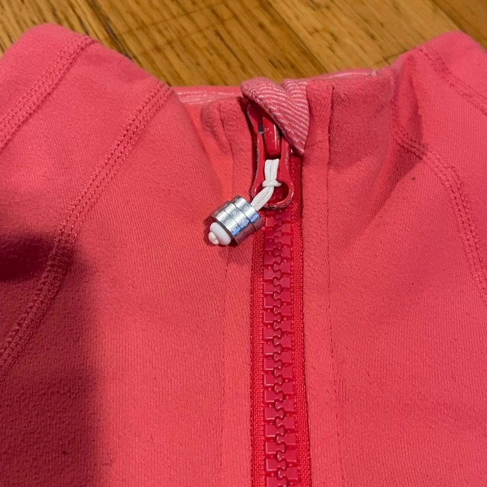 Lululemon Pink Nulu Define Jacket - Picture 4 of 10